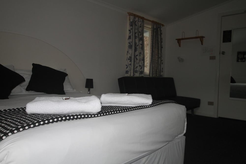Black Bear Inn