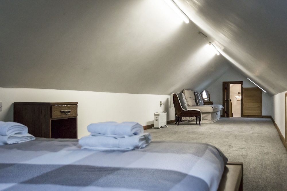 Orchard Cottage - Luxury Barn Conversion view 4