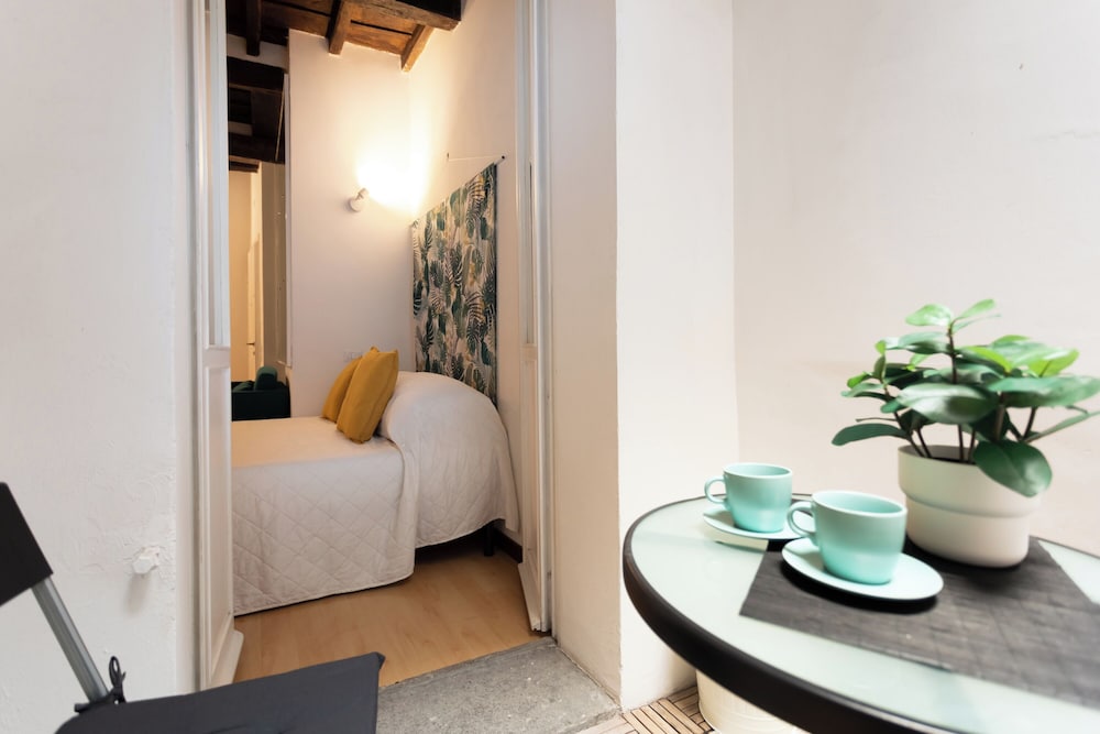 Pantheon Apartments