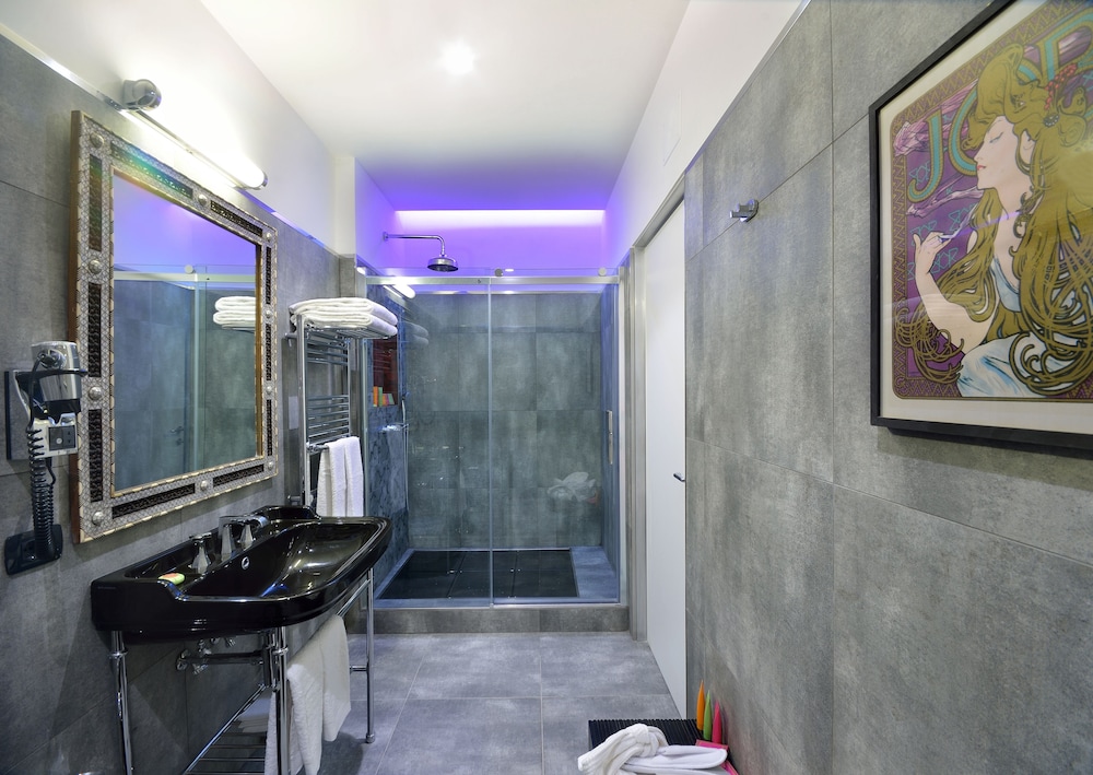 Suites Rome Condotti