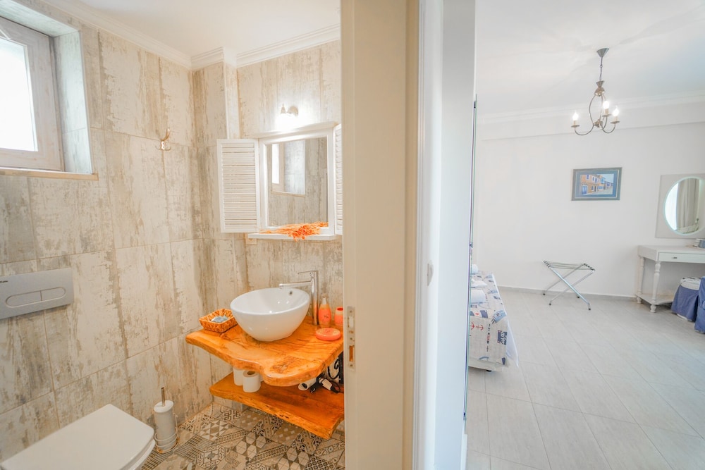 Alacati Marina Palace Otel - Image 20