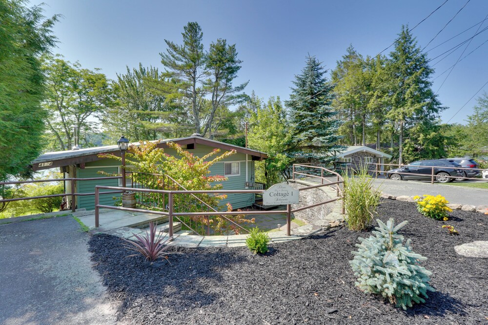 Waterfront White Lake Vacation Rental! view 2