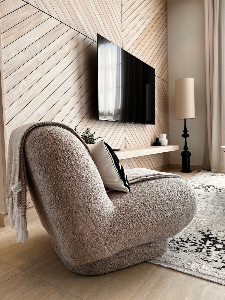 C Living - Premium 3 Bedroom - AQIQ
