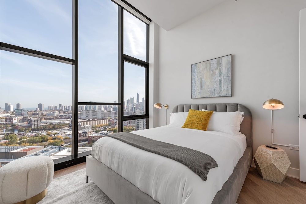 Group Escape 2 Luxury 3BR Penthouses
