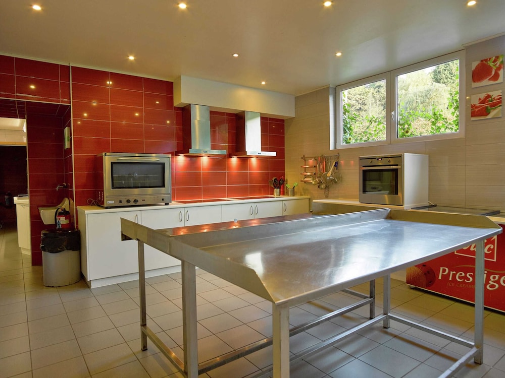 Luxurious Mansion in Stoumont With Indoor Pool view 5