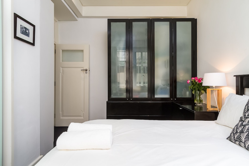 307 Market House view 2
