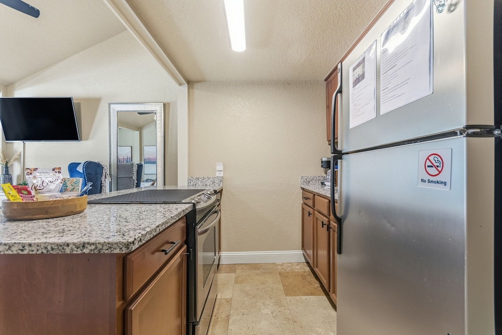 Clearwater Golden Escape On Lake Hamilton 2 Bedroom Condo