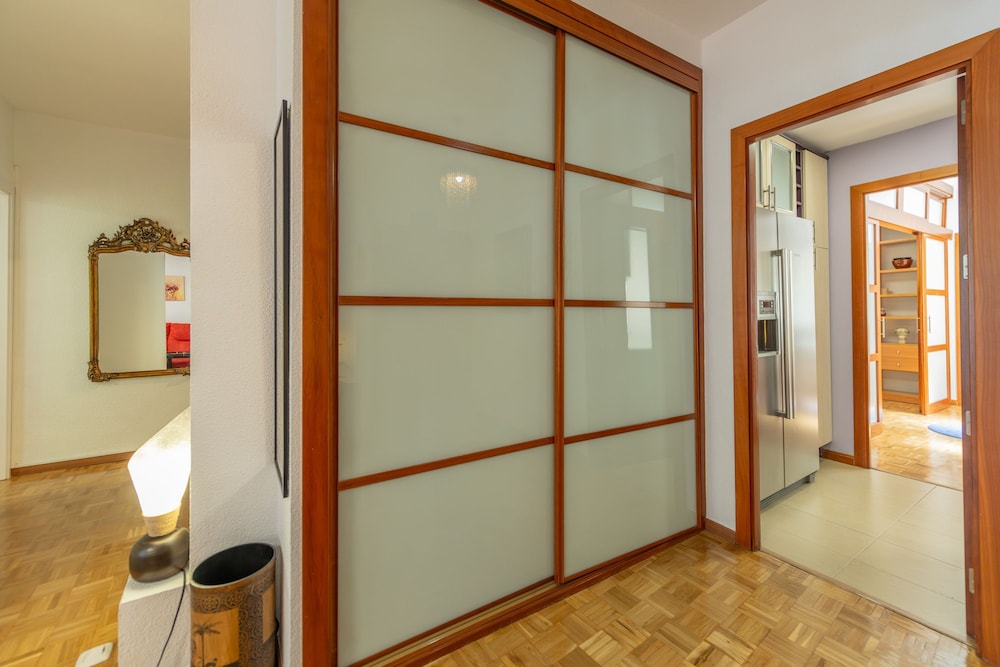 M Pvdp175 Amplio Apartamento de Tres Dormitorios