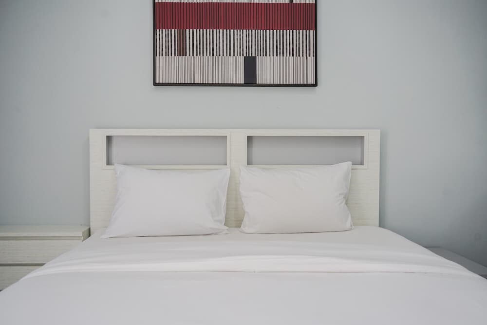 Brand New And Super Cozy Studio Room At Sky View Apartment