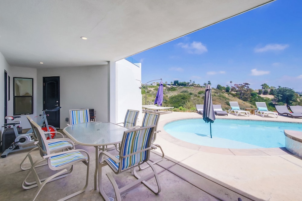 La Jolla Oasis