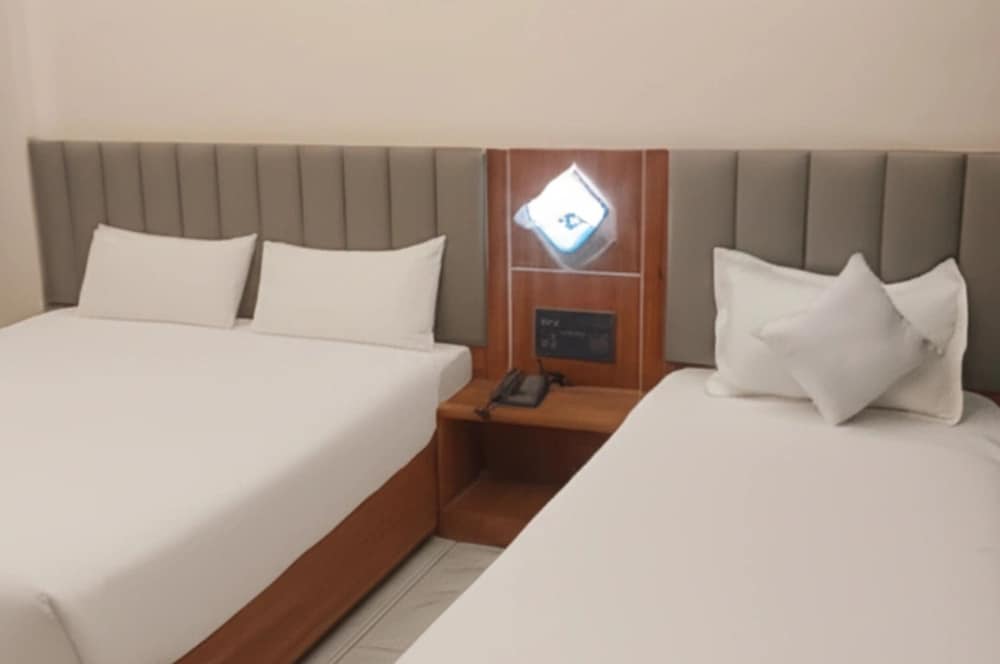 Hotel Radhika