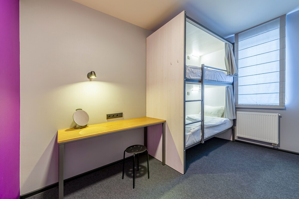 Friday Center - Hostel