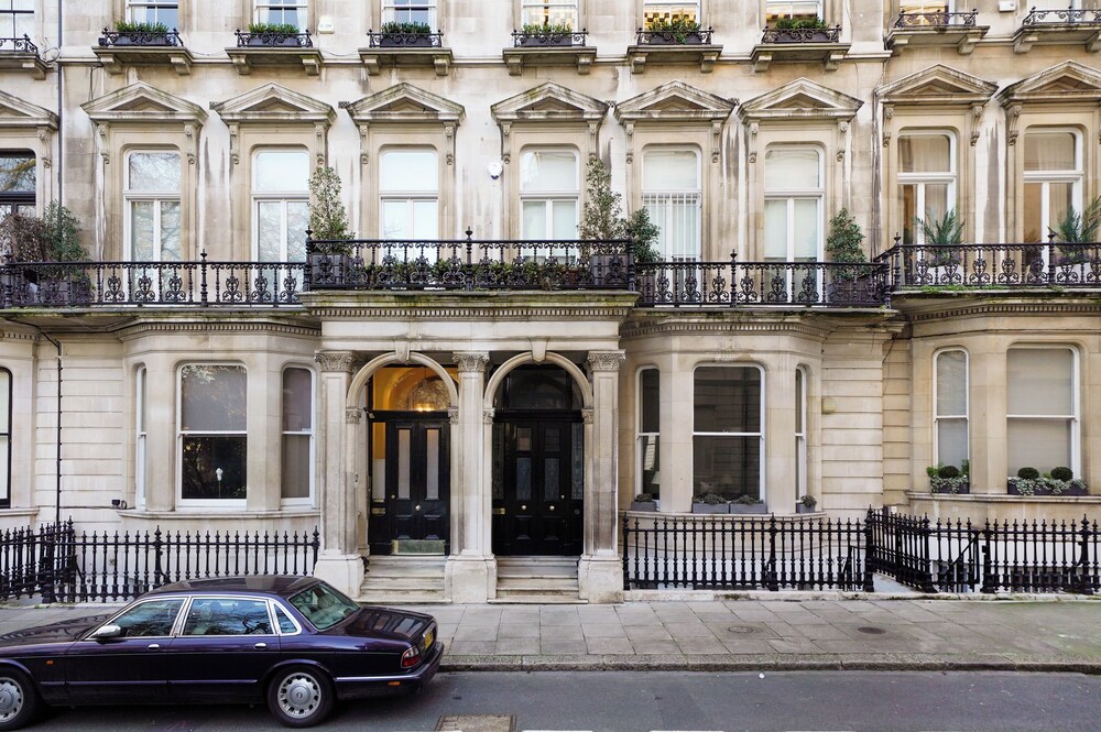 Ennismore Garden Flat