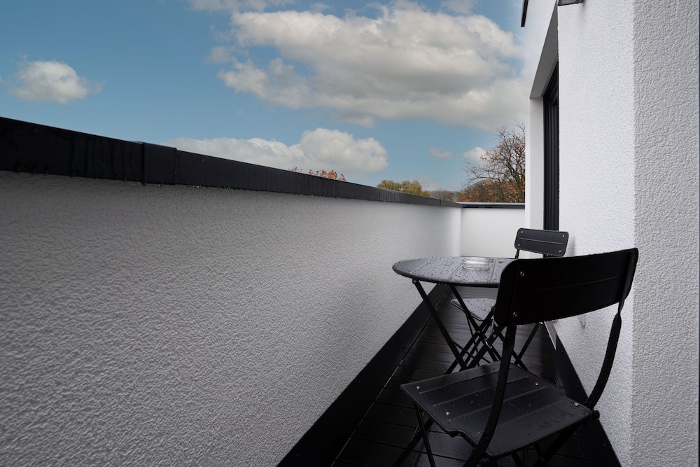 Premium Apartments I home2share