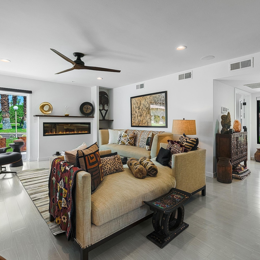 Cccc Gorgeous Remodel With Stellar Views
