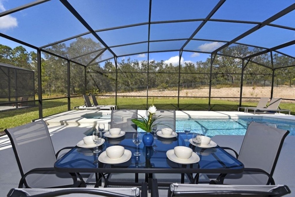 6 Bedroom Private Pool Hom Watersong Resort 6 Home by Redawning view 2