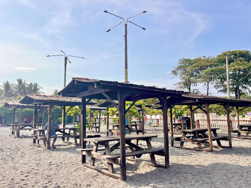 Oceanfront Villa in Amatecampo Beach