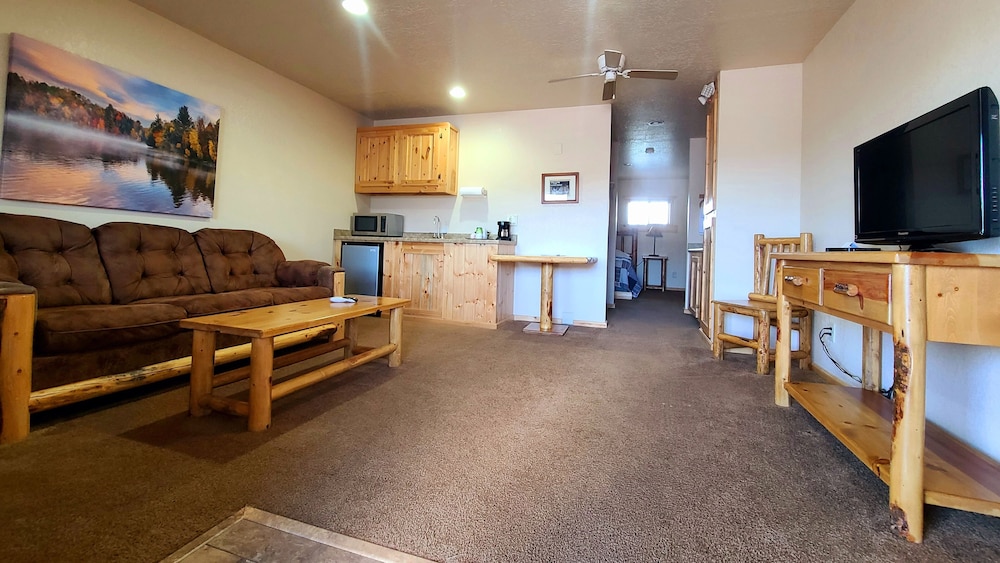 Flaming Gorge Hideout view 5