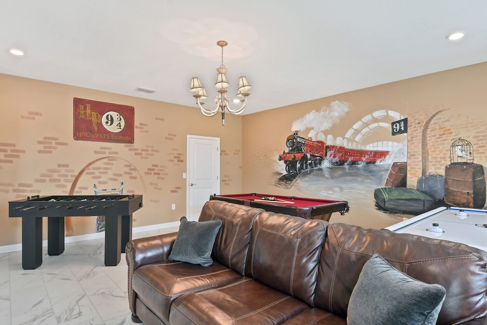 Home 9 Bed Pool Best Location Storey Lake