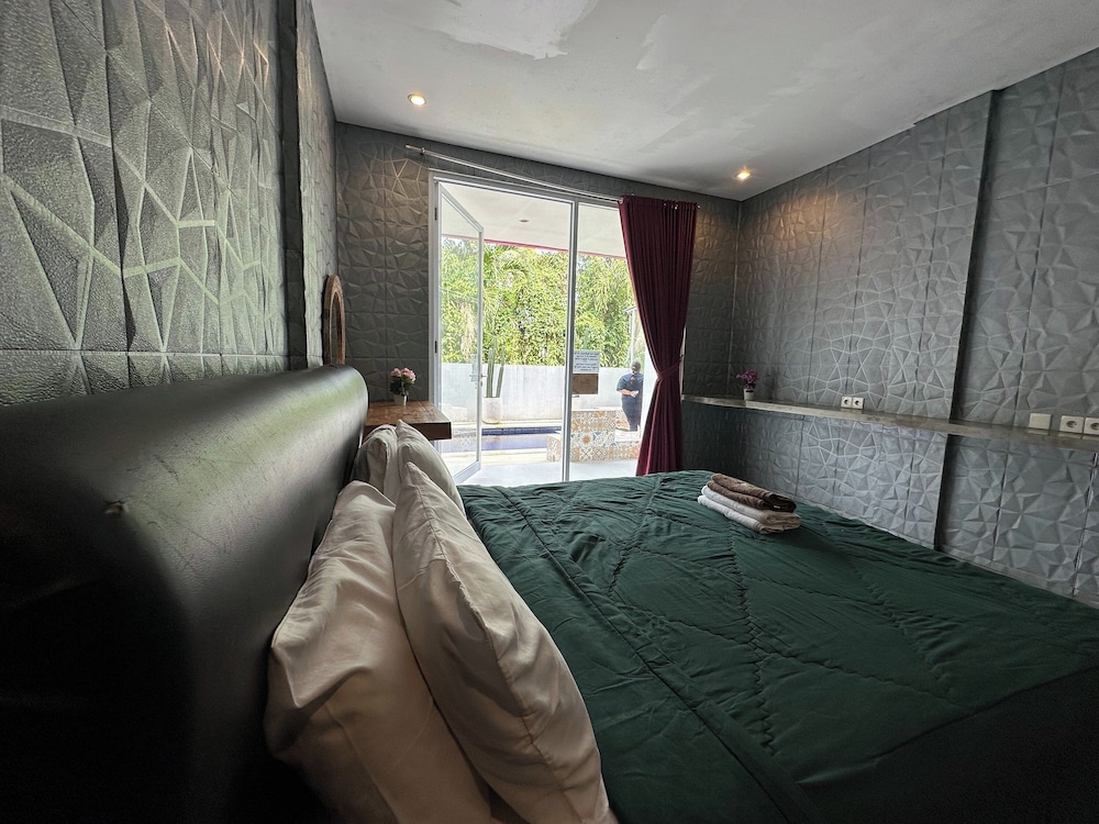 Sky Apartments And Suites