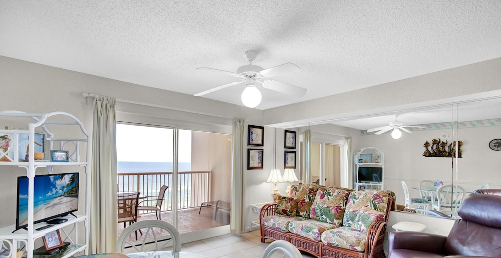 Tradewinds 903