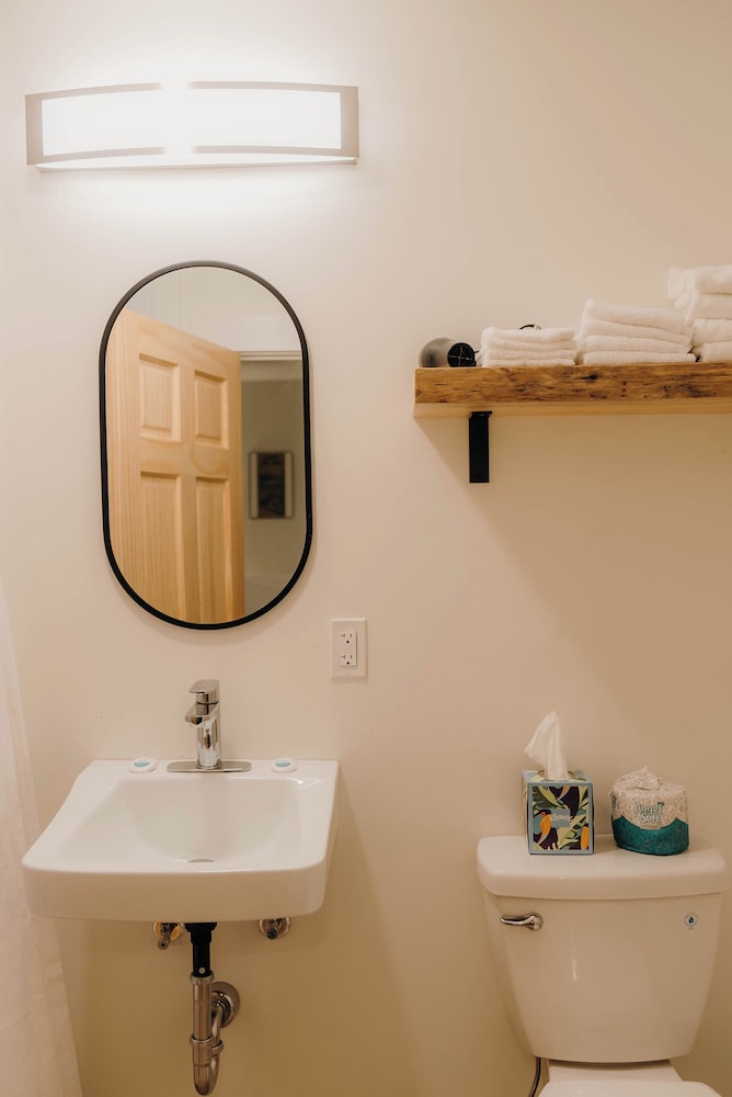 Bingham Motor Inn