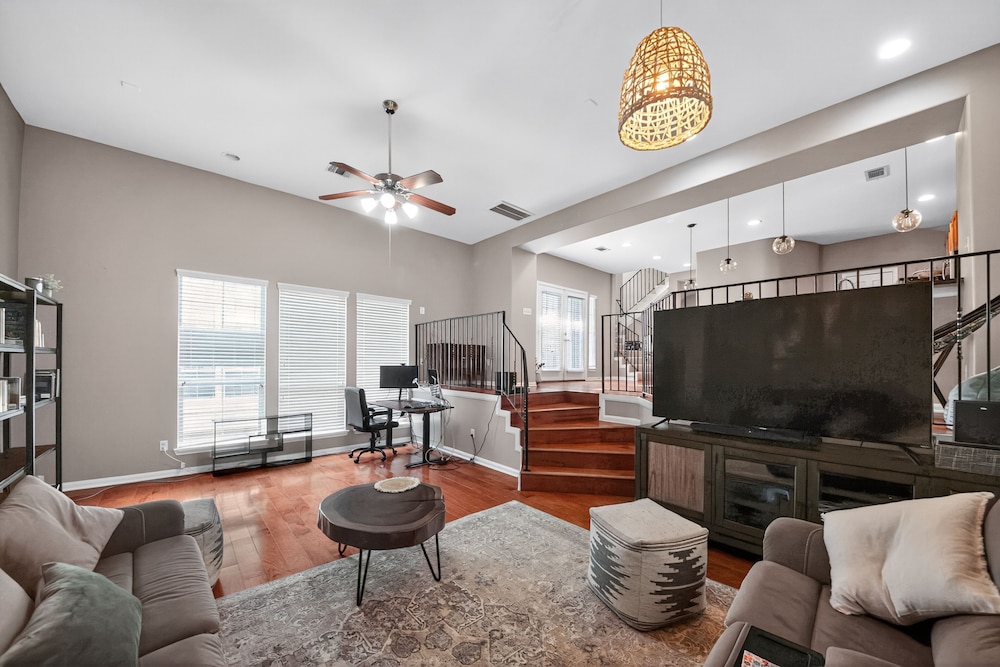 Stylish Houston Heights House 3 Bedroom Townhouse