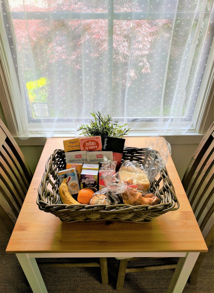 Annie Roe's Luxury Bed & Breakfast view 4