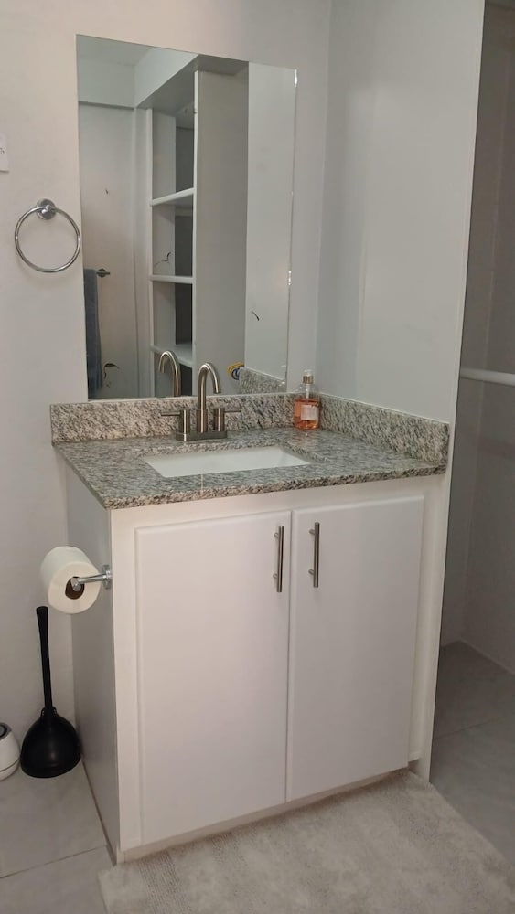 K & X Airbnb Apartments