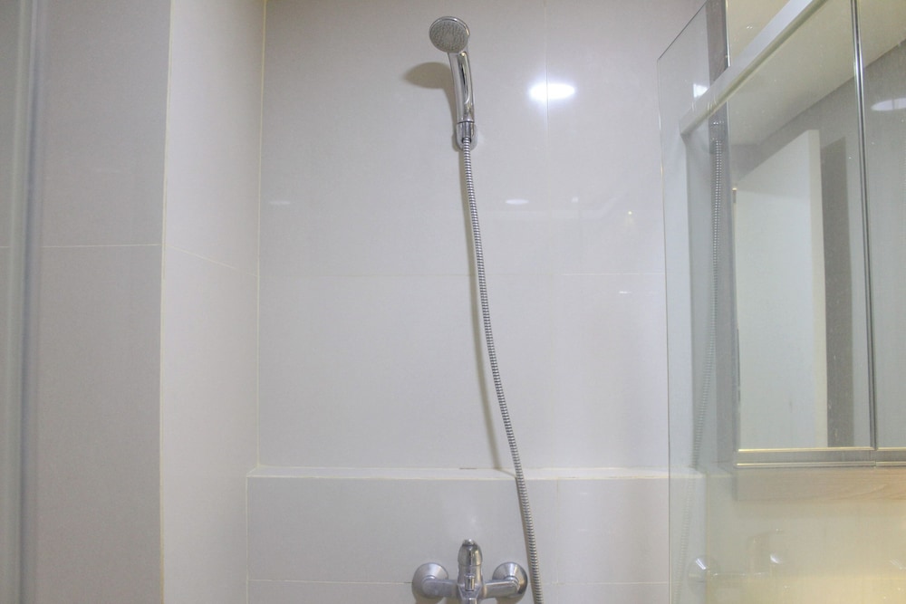 Good Deal Studio Apartment At Landmark Residence Bandung