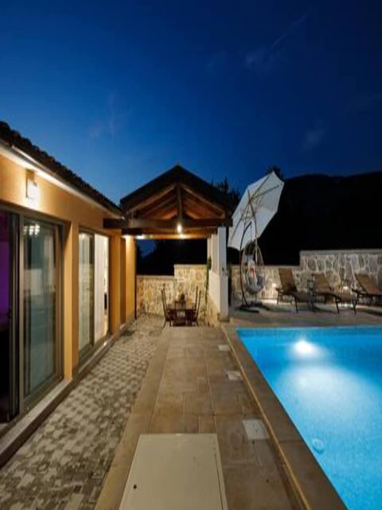 Holiday Home Lišnjak