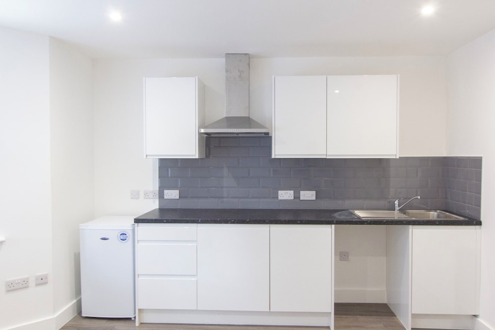 Bridge Road - Room 1b