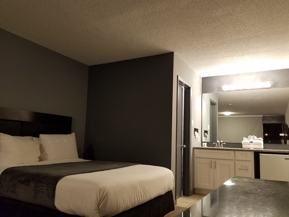 Ramada by Wyndham New Orleans