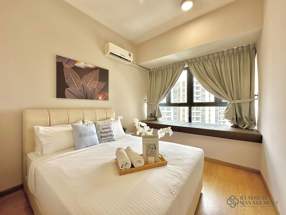 Country Garden Danga Bay Sea View Homestay by Stayrene
