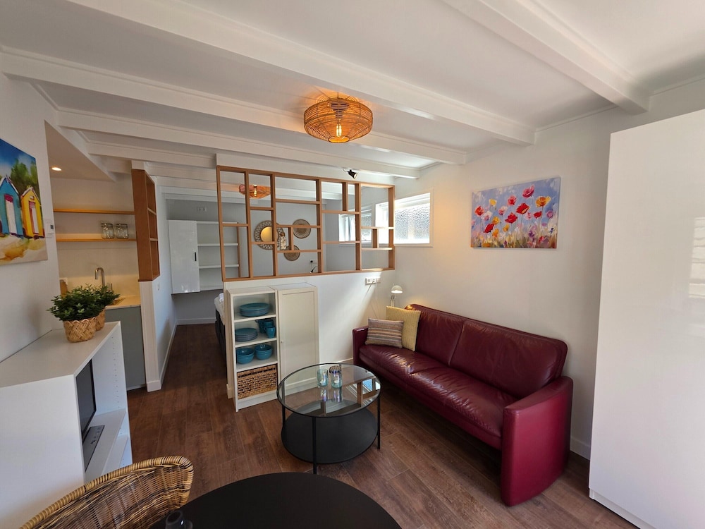 Charming and Cozy Furnished 2-person Studio Apartment