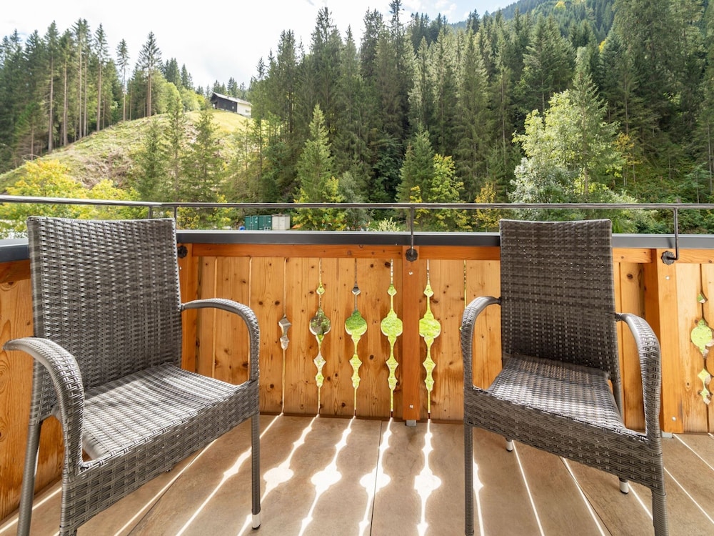 Luxury Chalet in Saalbach-hinterglemm With Sauna