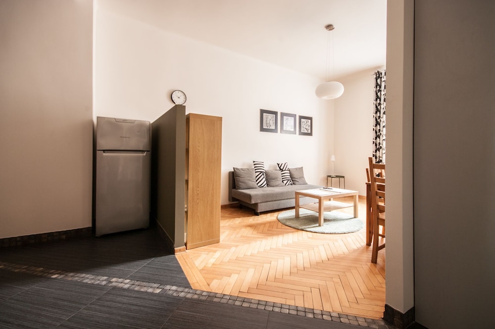 Elegant Apartment Old Town V view 4