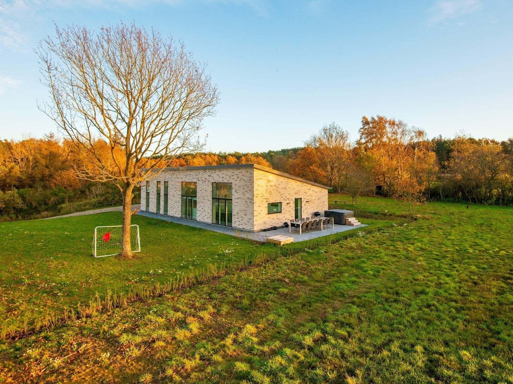 Holiday Home in Allingåbro