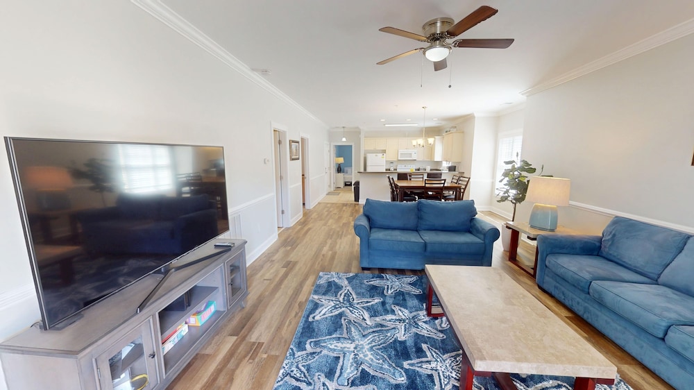 Magnolia Pointe 4869-201 3 Bedroom Condo