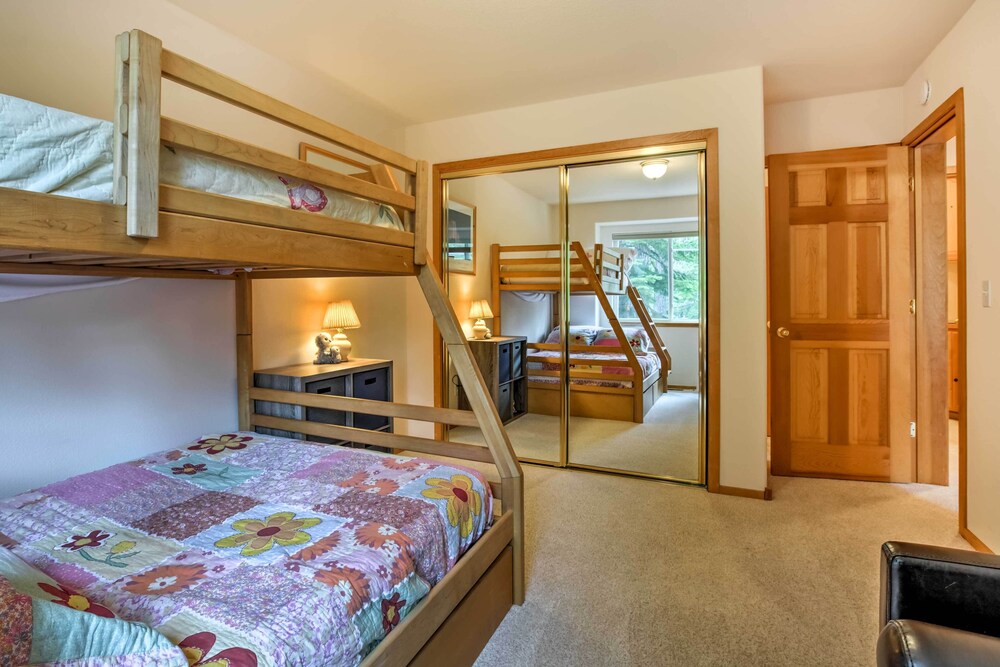 Lake Tahoe Vacations - Tahoe Donner Cabin: Deck, Trail Access, EV Charger - Property Image 24
