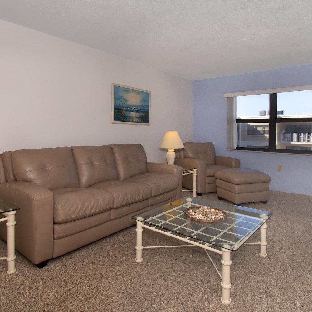 Cr516- Cozy 1 Bedroom 1 Bath Ocean View Condo Located on the car Free Beach view 4