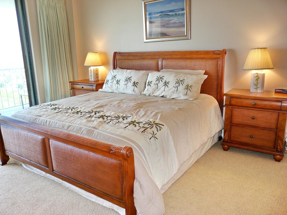 Beachfront Condo With Pool and Ocean View From Balcony view 3