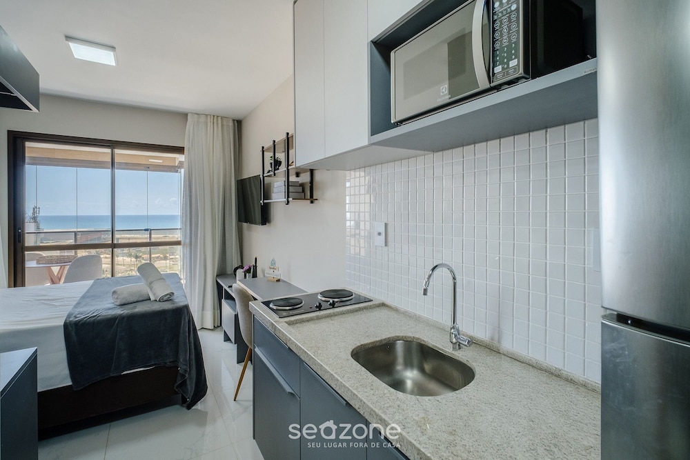 SMT - Building 750m From the Beach in Salvador