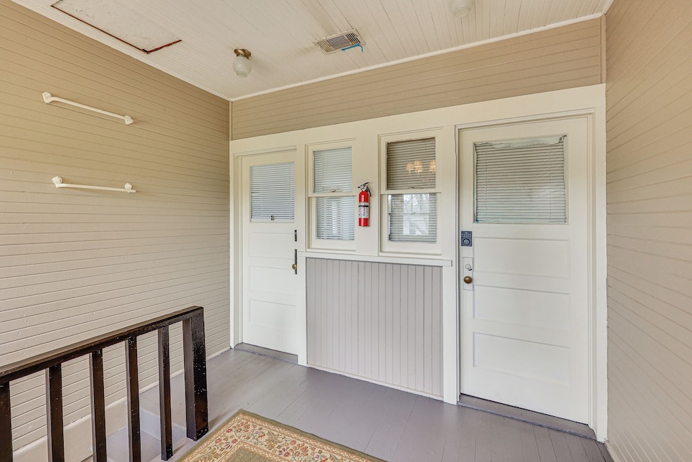Easy Highway Access: Texarkana Condo Near Dtwn
