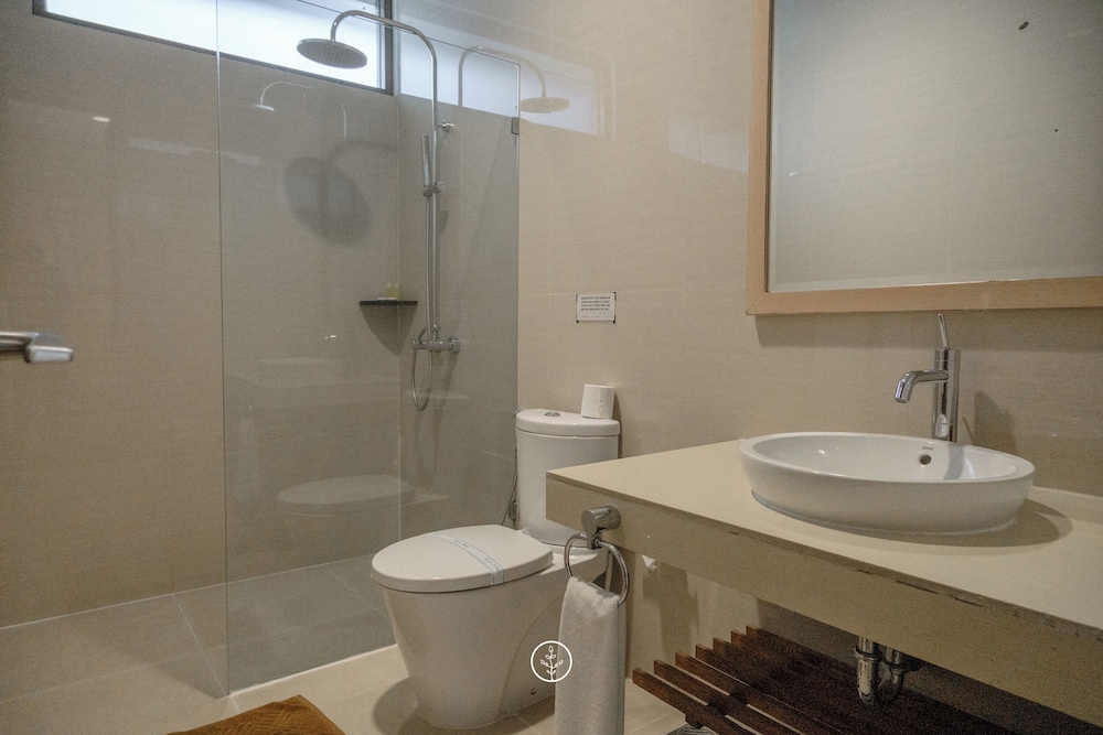 Magenta Hill View Villa 6 bedrooms with a private slide pool