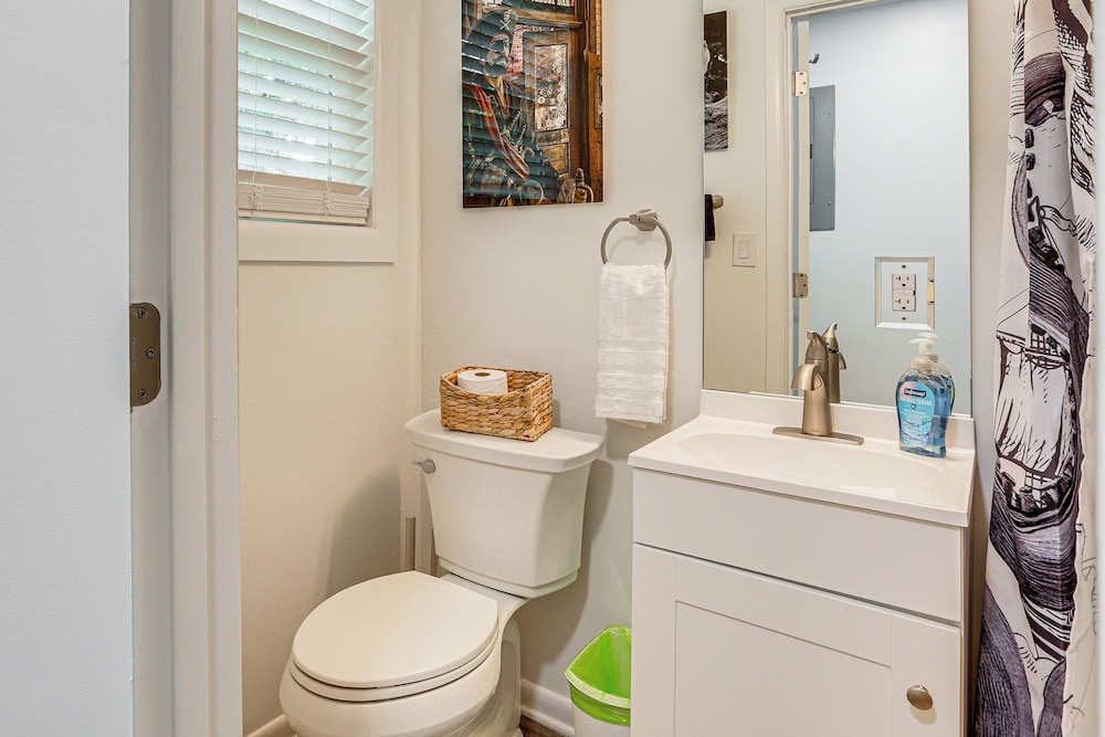 Walk to Ocean: Unit w/ Deck in Fernandina Beach!