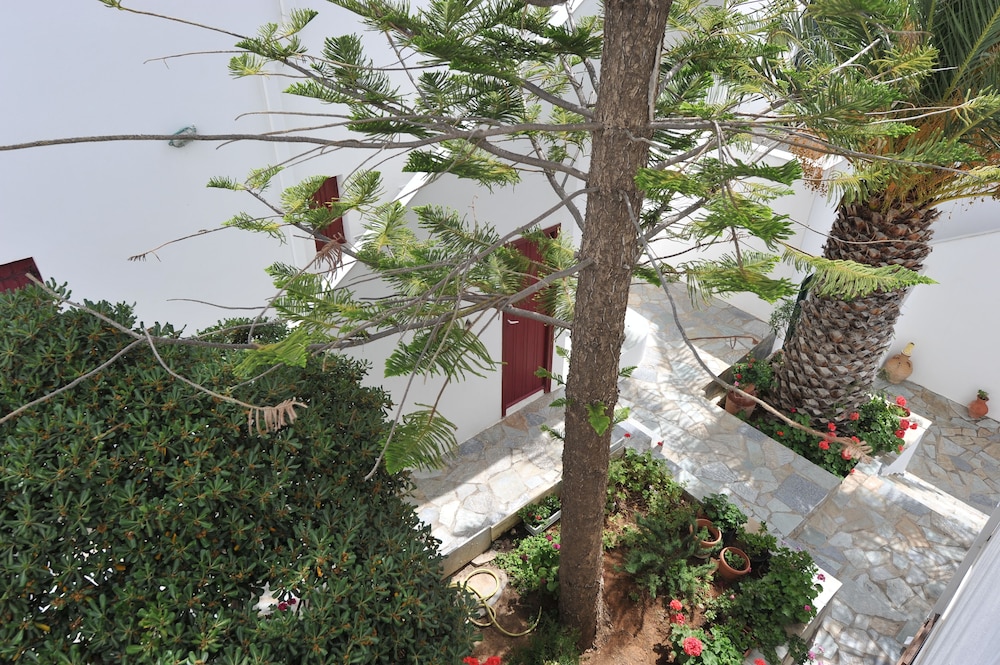 Rallis Apartments
