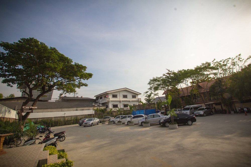 Woodfield Resort