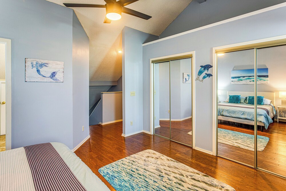 Golf, Gamble & Deep-sea Fish: Little River Condo