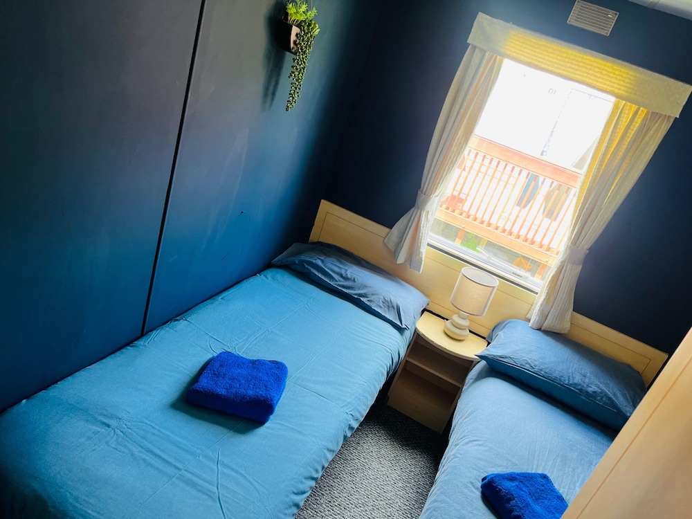 Cozy Caravan in Skegness for 8